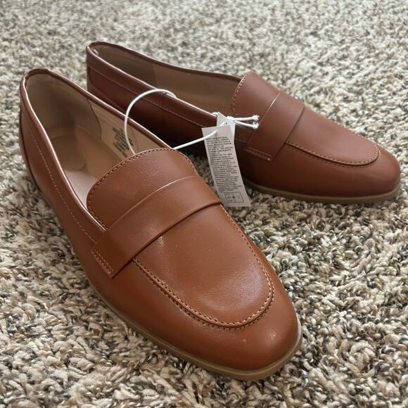 NWT Old Navy City Loafers - Cognac Brown - Women's size 10 - Picture 2 of 12